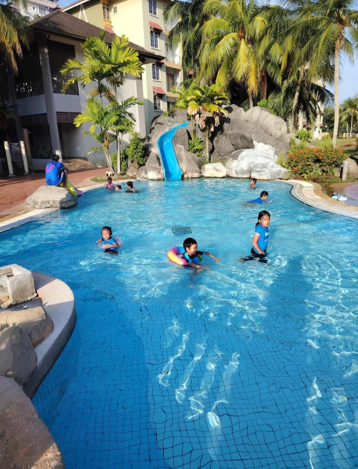 Pd Perdana - Pidi Resort A108 Петалинг Джая Екстериор снимка